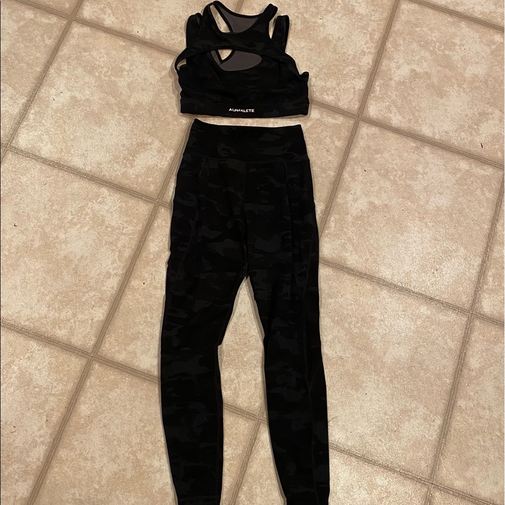 Matching set Alphalete